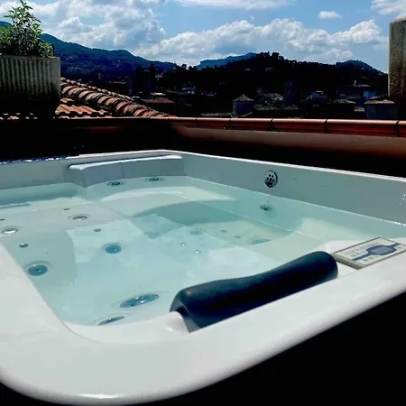 L'attico Sul Fiume Center Apartment