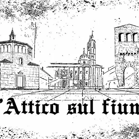 L'attico Sul Fiume Center Apartment *